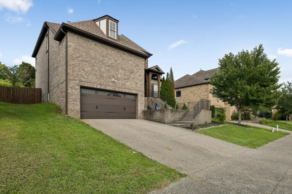 4136 Stone Hall Blvd Hermitage, TN 37076