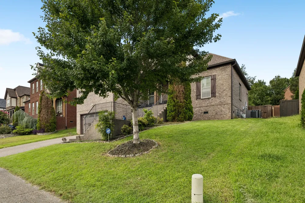 4136 Stone Hall Blvd Hermitage, TN 37076