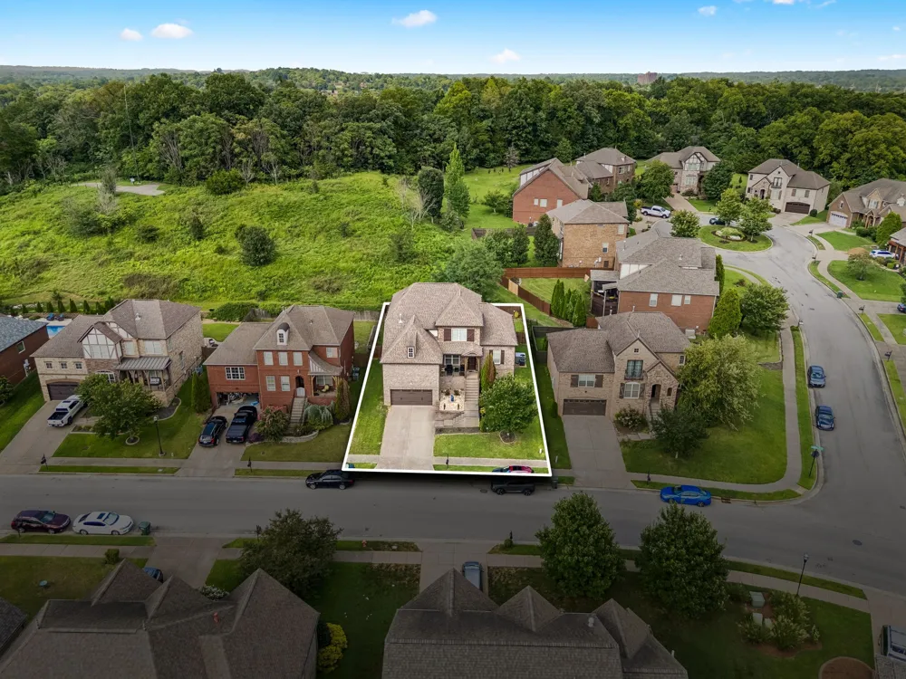 4136 Stone Hall Blvd Hermitage, TN 37076