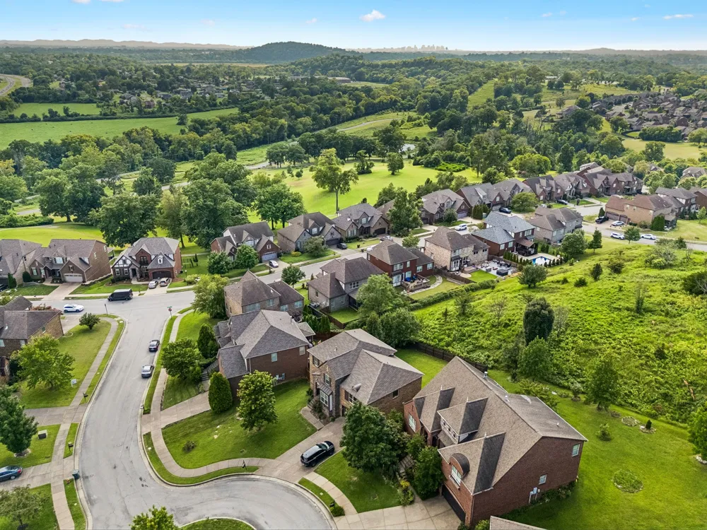 4136 Stone Hall Blvd Hermitage, TN 37076