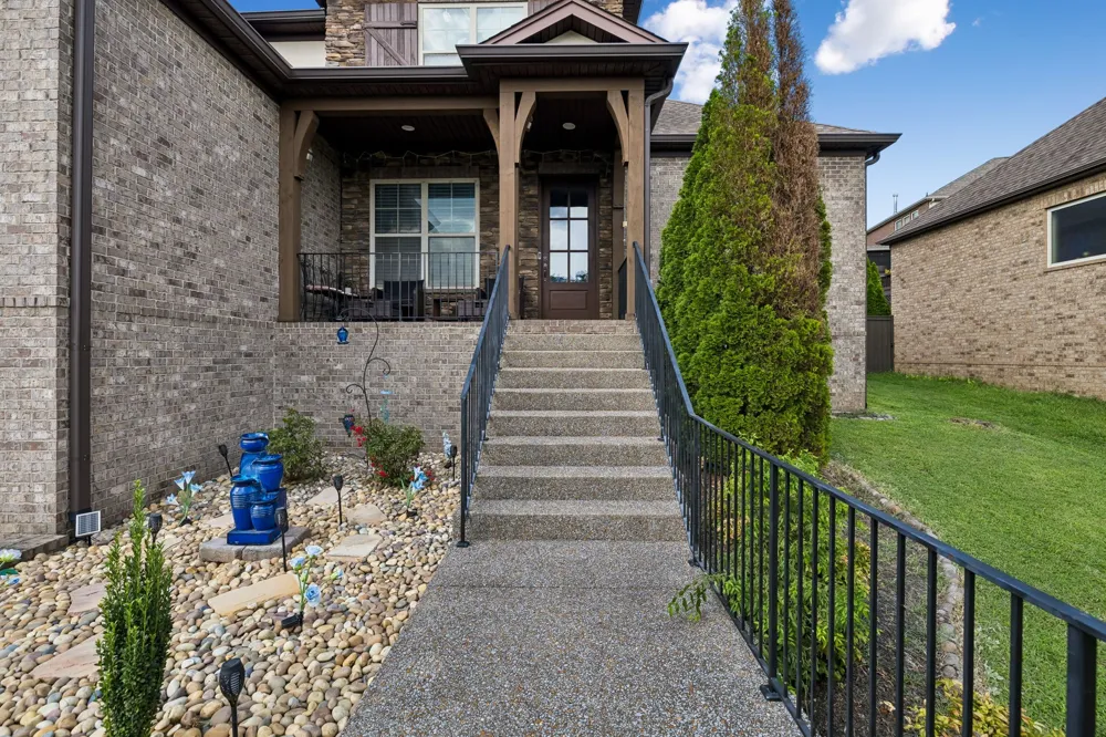 4136 Stone Hall Blvd Hermitage, TN 37076