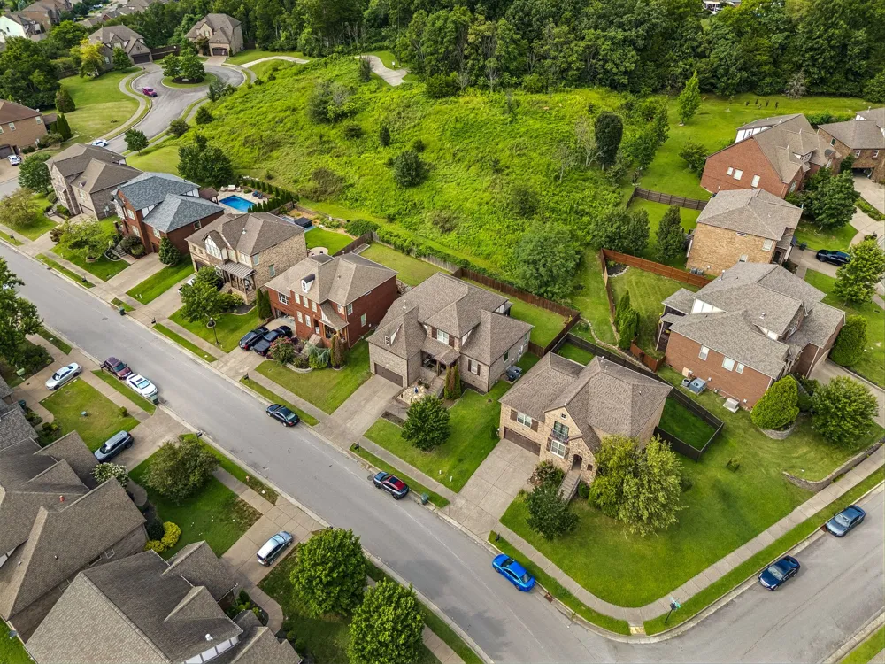4136 Stone Hall Blvd Hermitage, TN 37076
