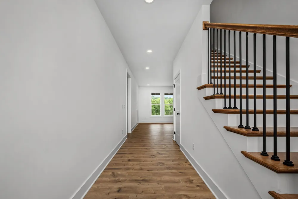 28 Houston Hills Dr Woodbury, TN 37190
