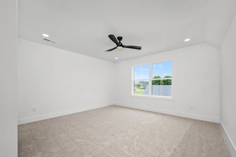 28 Houston Hills Dr Woodbury, TN 37190