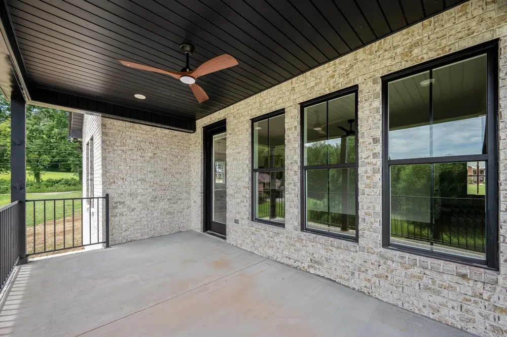 28 Houston Hills Dr Woodbury, TN 37190