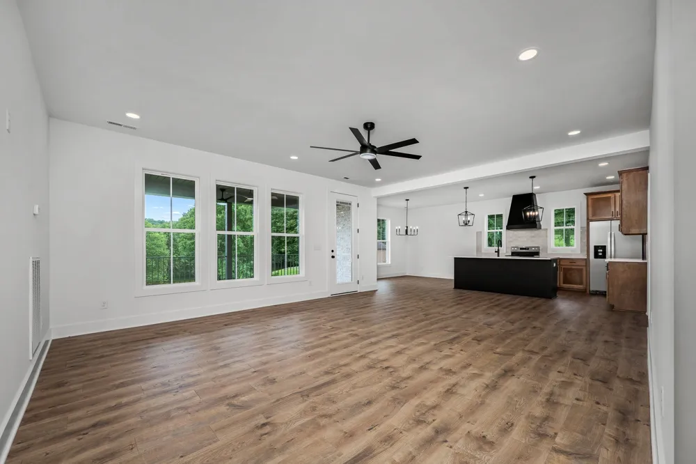 28 Houston Hills Dr Woodbury, TN 37190