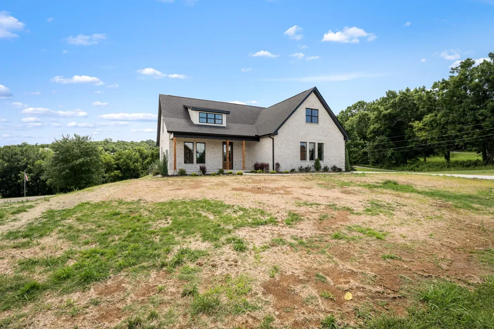 28 Houston Hills Dr Woodbury, TN 37190
