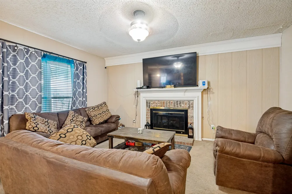 4442 Mercer Street Grand Prairie, TX 75052
