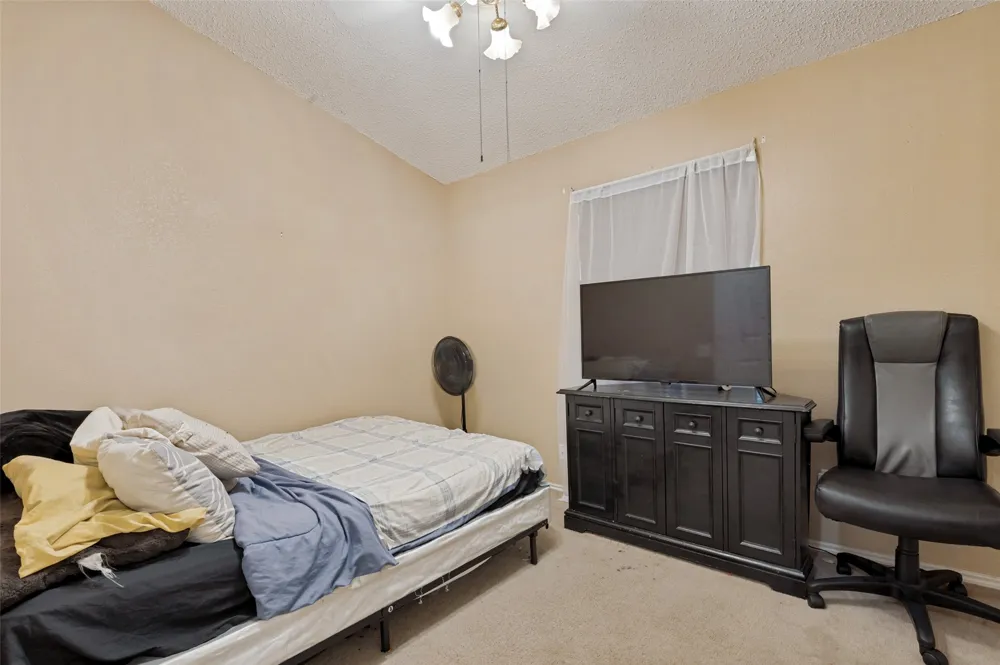 4442 Mercer Street Grand Prairie, TX 75052