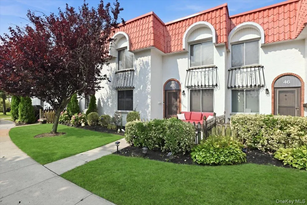 47 Alhambra Drive Oceanside, NY 11572
