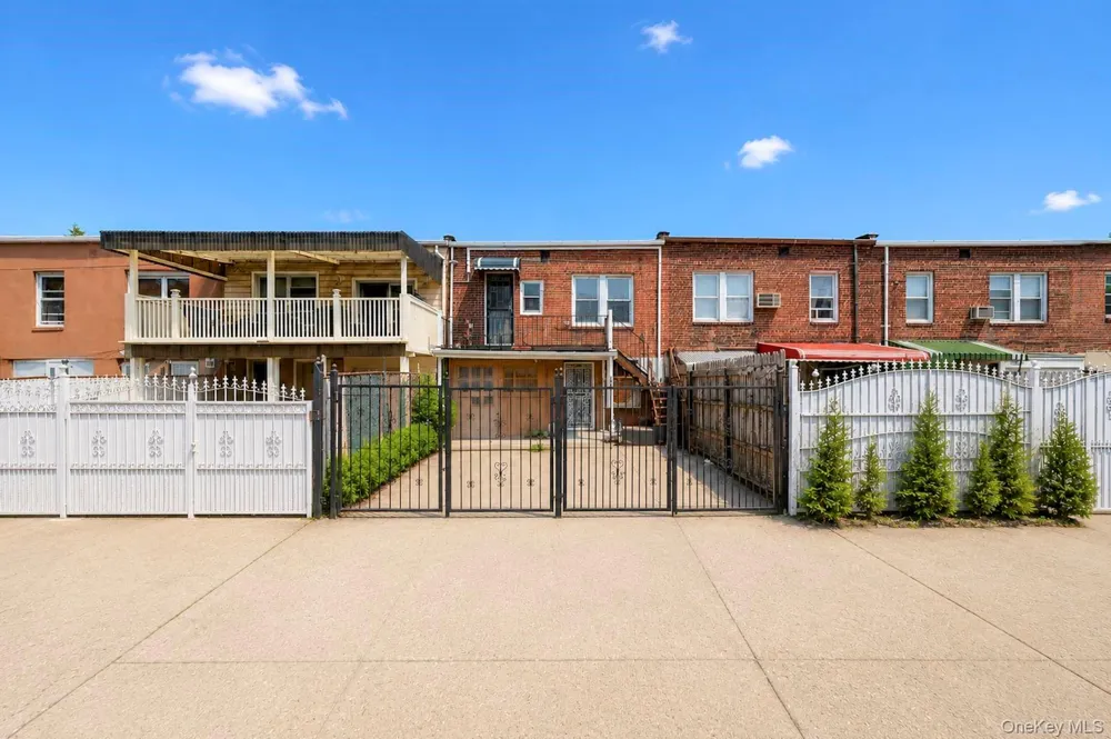 25-50 86th Street East Elmhurst, NY 11369