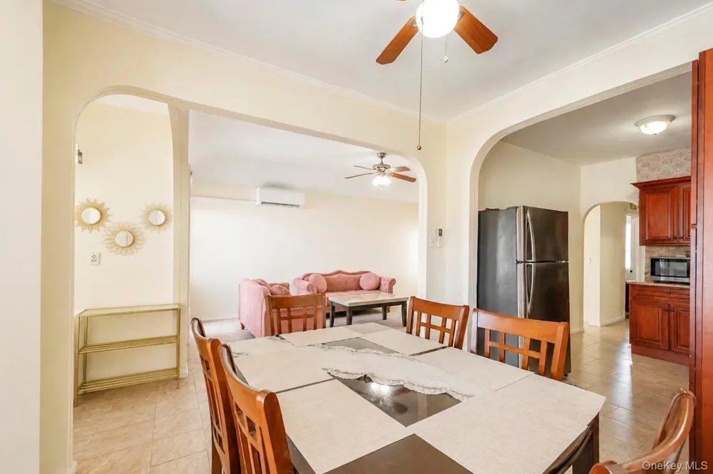 25-50 86th Street East Elmhurst, NY 11369