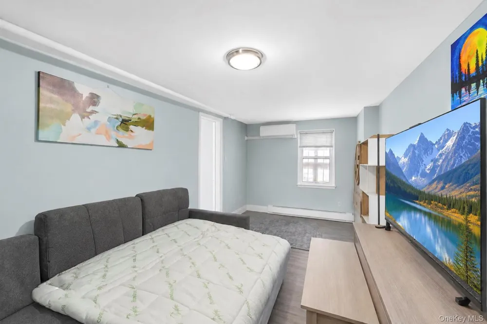 25-50 86th Street East Elmhurst, NY 11369