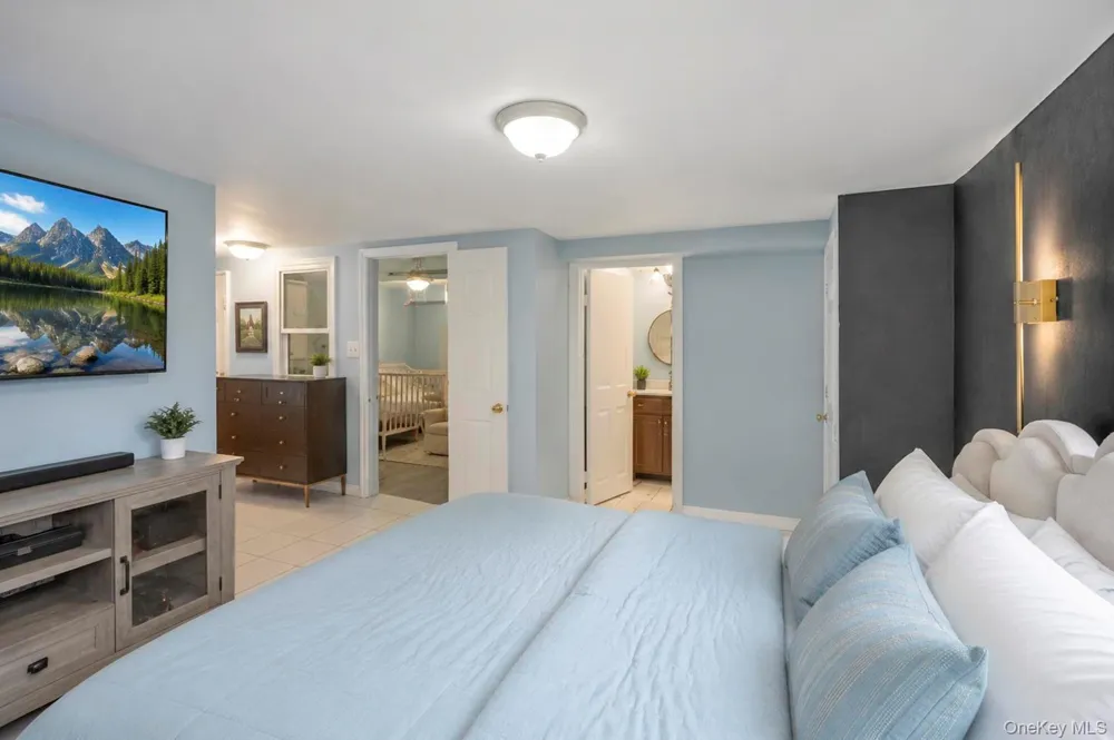 25-50 86th Street East Elmhurst, NY 11369