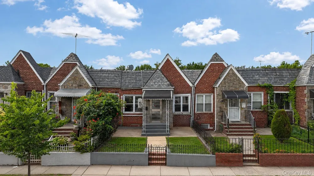 25-50 86th Street East Elmhurst, NY 11369