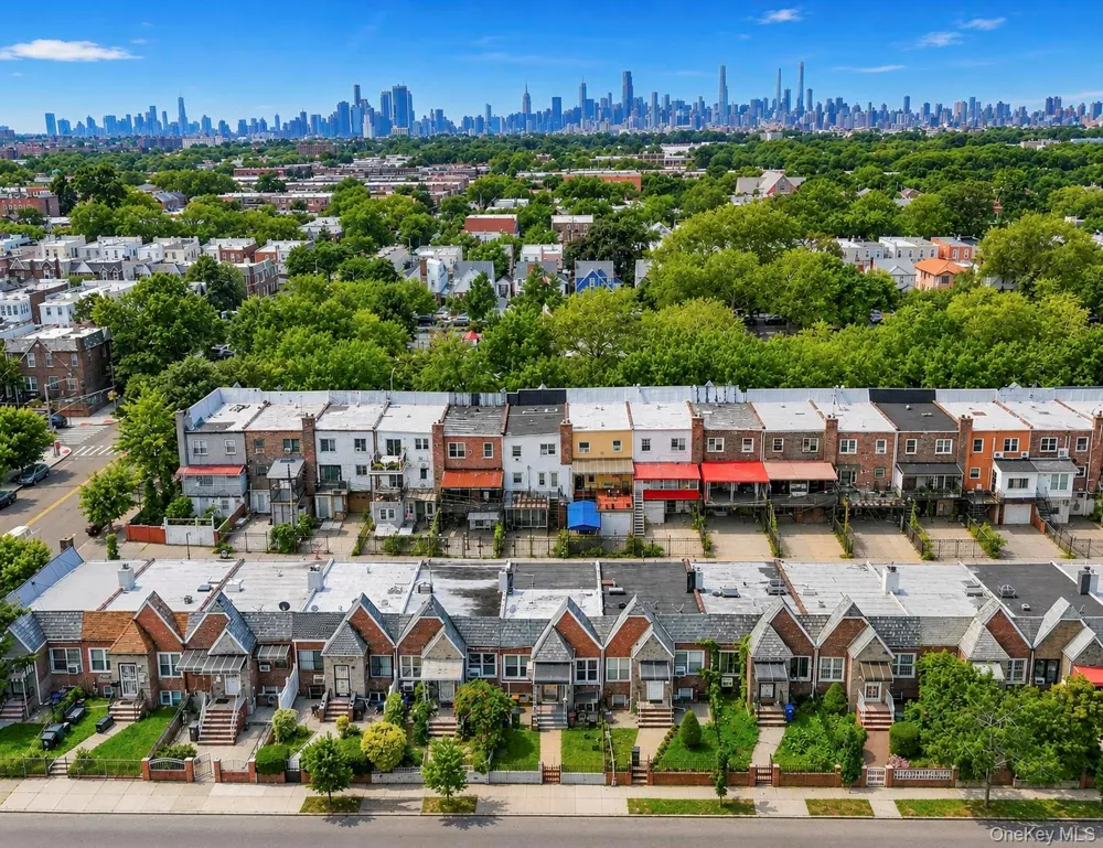 25-50 86th Street East Elmhurst, NY 11369