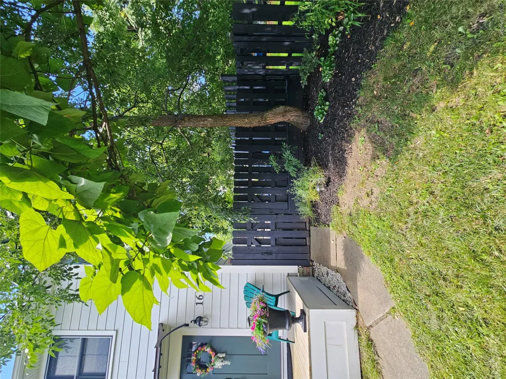 16 Washington Street Athens, NY 12015
