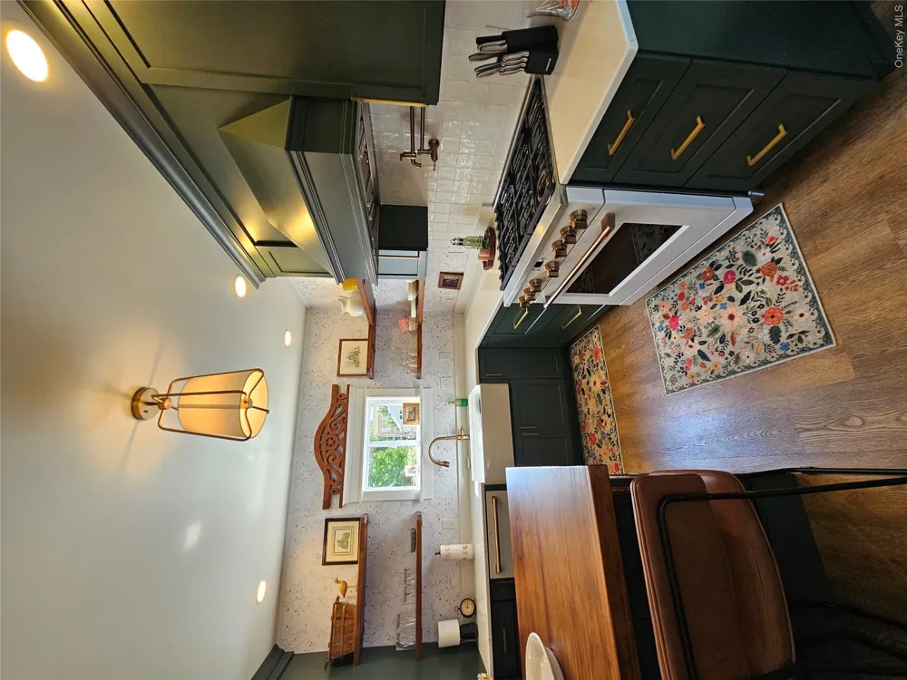 16 Washington Street Athens, NY 12015