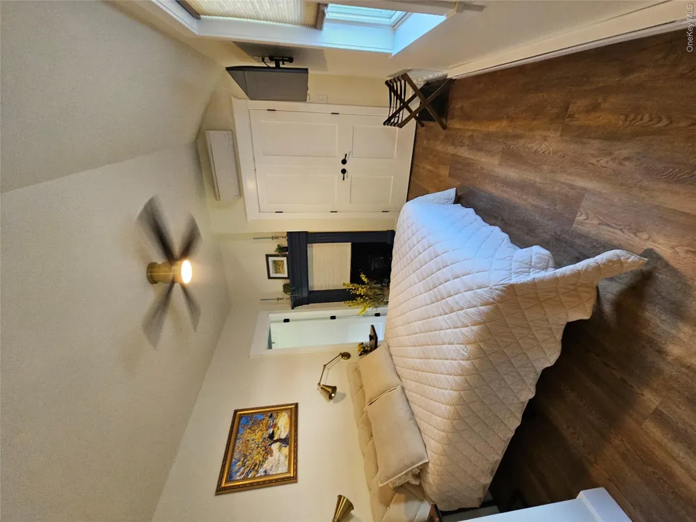 16 Washington Street Athens, NY 12015