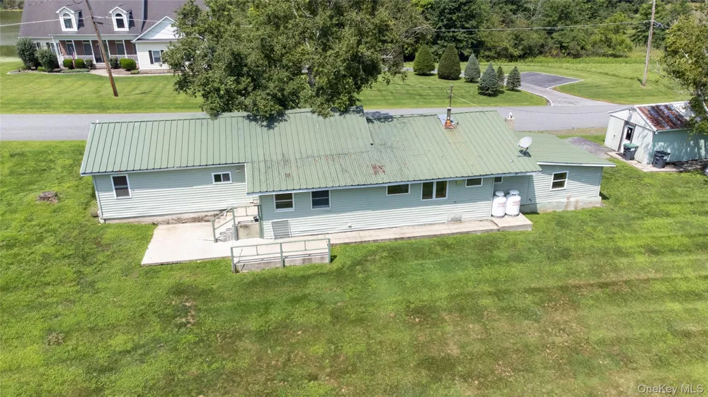 86 Carpenter Road New Hampton, NY 10958