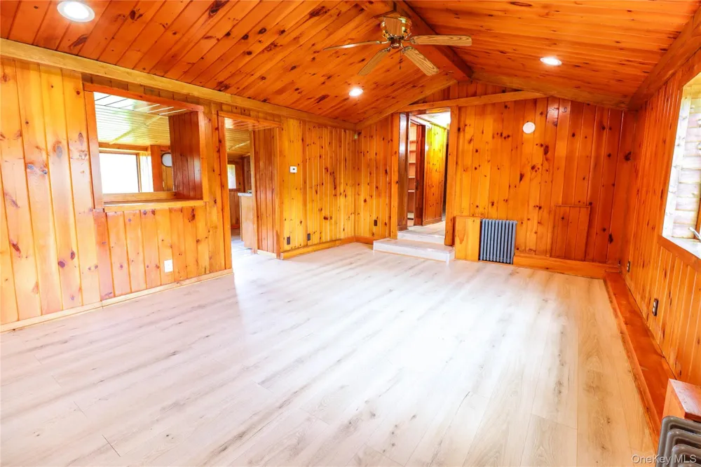 86 Carpenter Road New Hampton, NY 10958