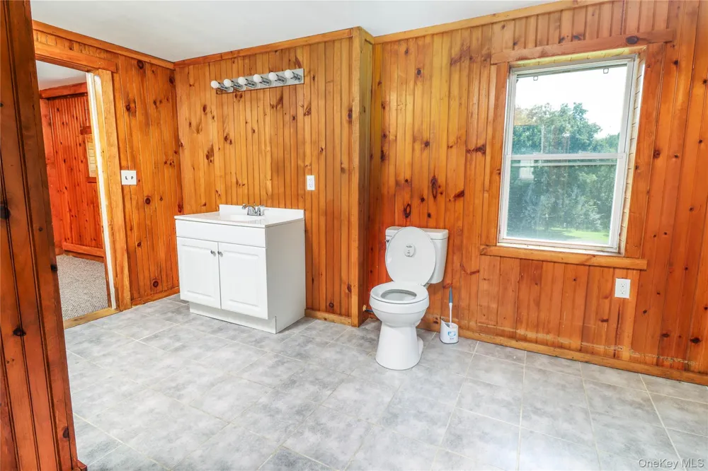 86 Carpenter Road New Hampton, NY 10958