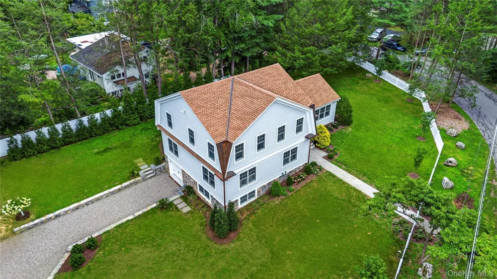 21 Twin Lakes Road South Salem, NY 10590