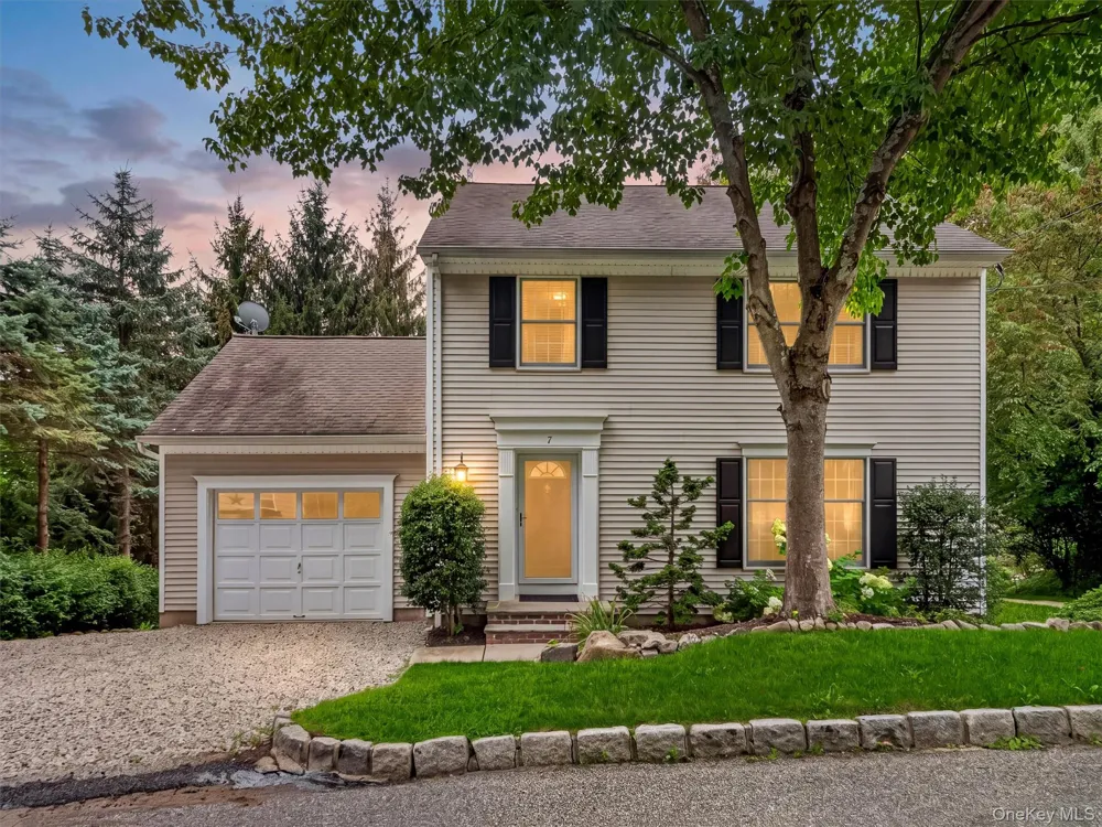 7 East Place Tuxedo Park, NY 10987