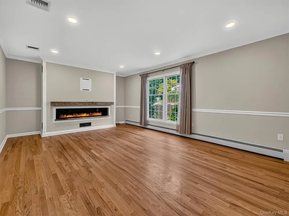 7 East Place Tuxedo Park, NY 10987