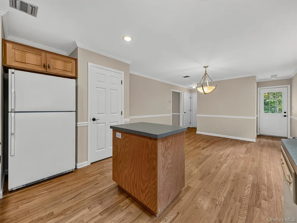 7 East Place Tuxedo Park, NY 10987