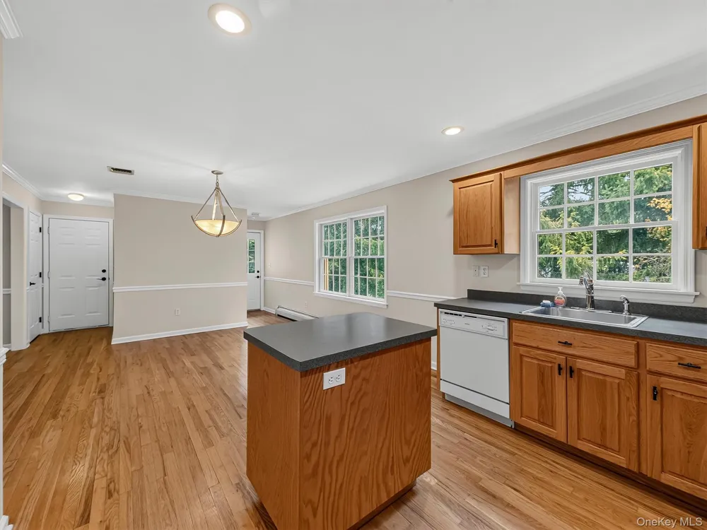 7 East Place Tuxedo Park, NY 10987