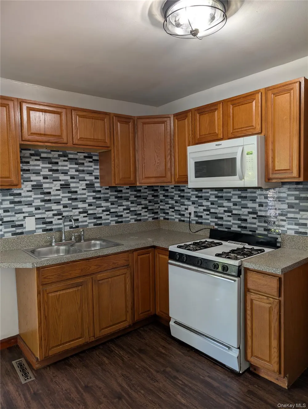 326 1st Street Newburgh, NY 12550
