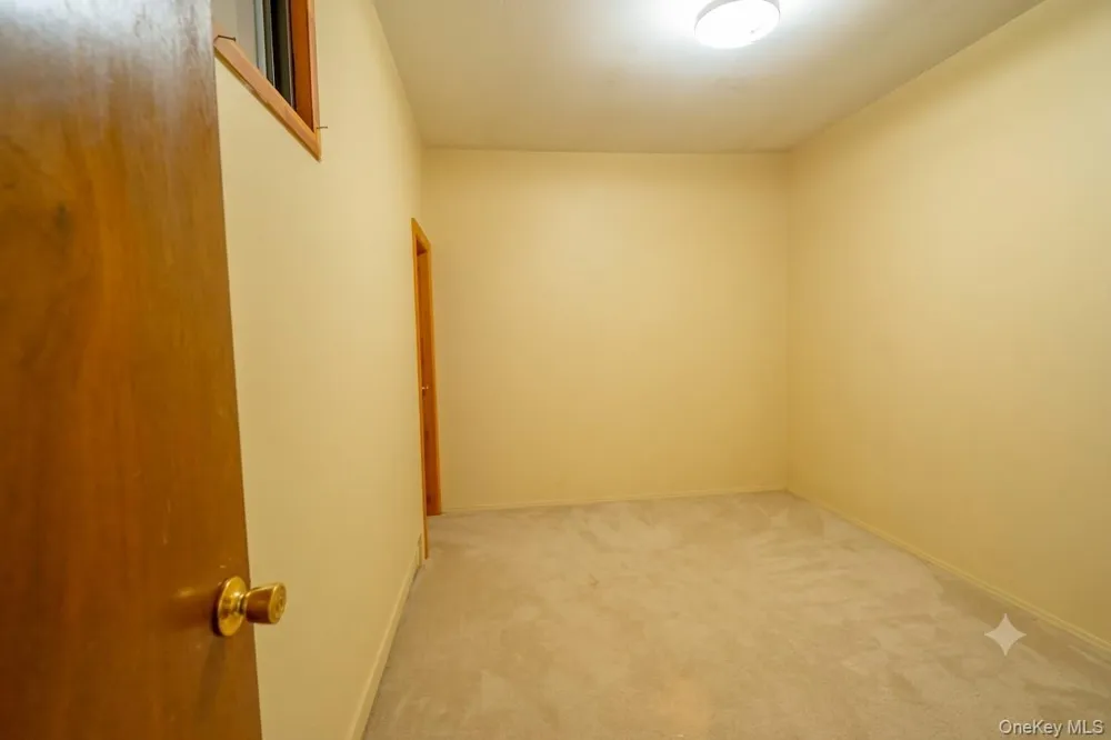 30 Segatogue Lane South Setauket, NY 11720