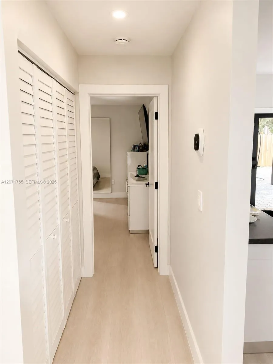 8601 NW 192nd Ter Hialeah, FL 33015