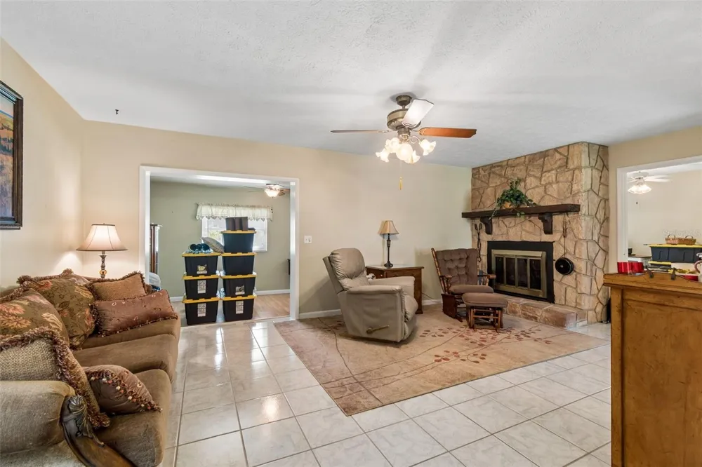 2321 WOOTEN ROAD Dover, FL 33527