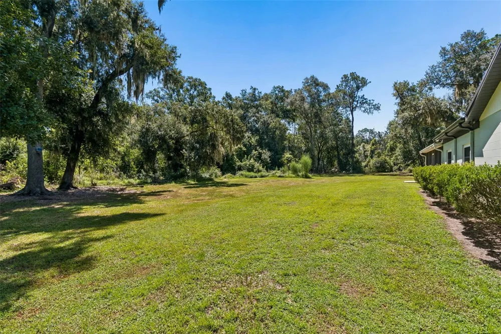 2321 WOOTEN ROAD Dover, FL 33527