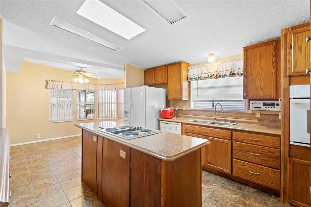 11910 SALINA WAY #11910 Leesburg, FL 34788