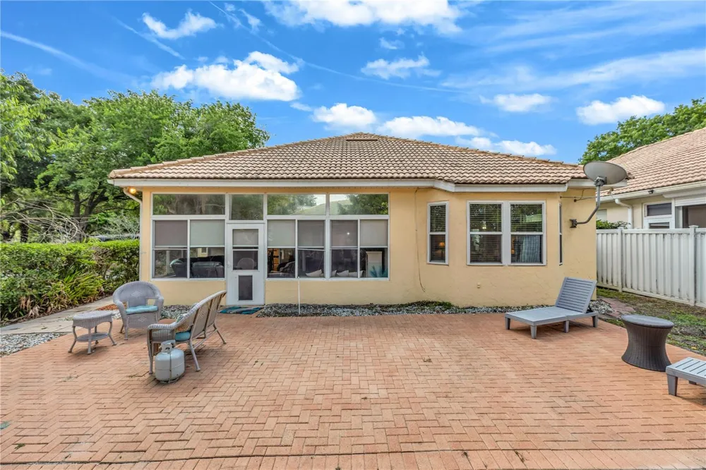 414 FAIRLANE DRIVE Debary, FL 32713