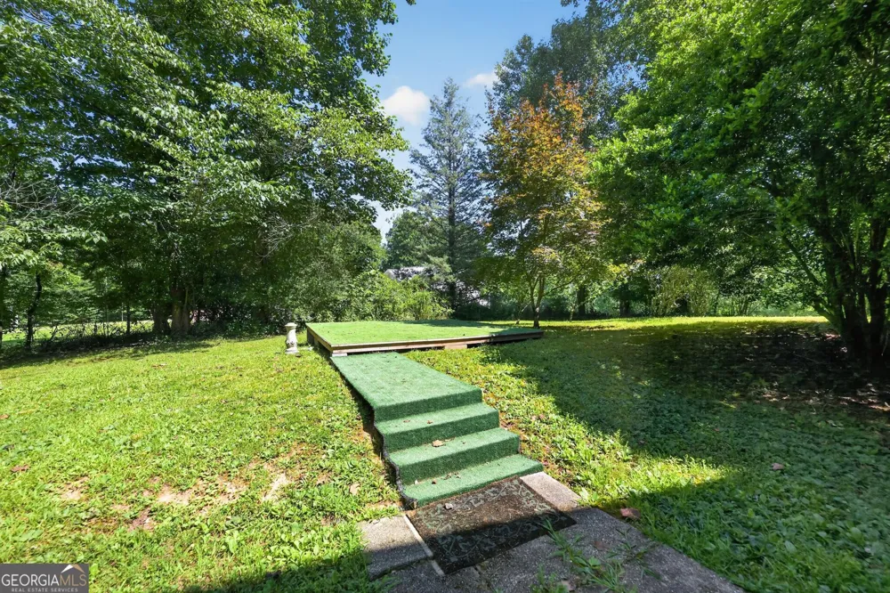 28 Coon Tail RD Blairsville, GA 30512