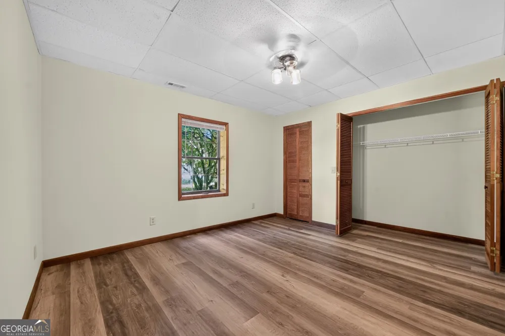 28 Coon Tail RD Blairsville, GA 30512