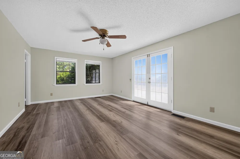 28 Coon Tail RD Blairsville, GA 30512