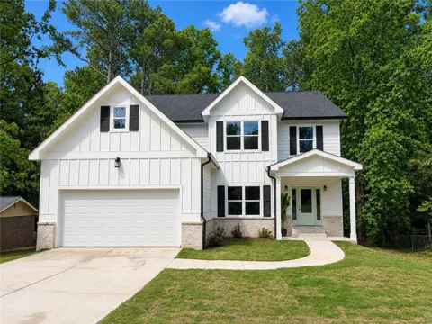 6104 Wandering Way