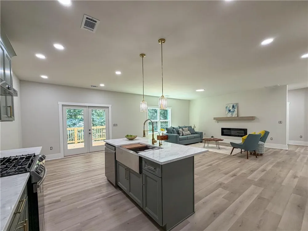 6104 Wandering Way Norcross, GA 30093
