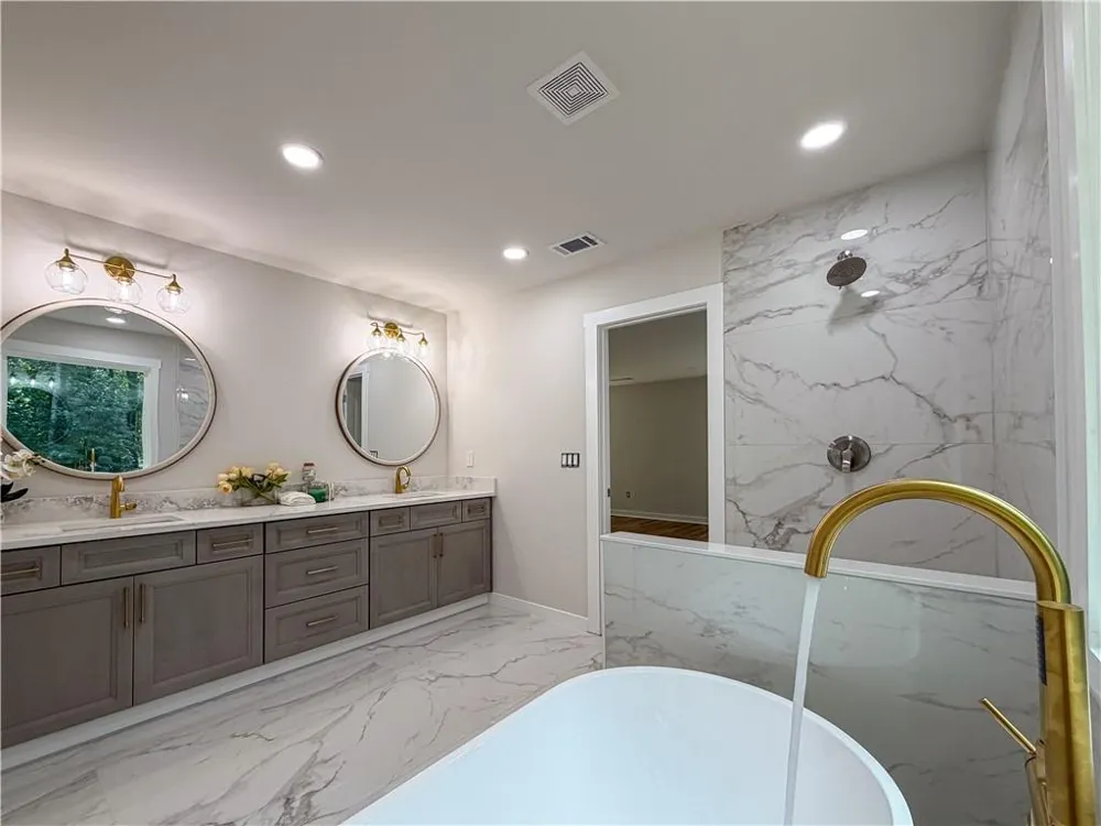 6104 Wandering Way Norcross, GA 30093