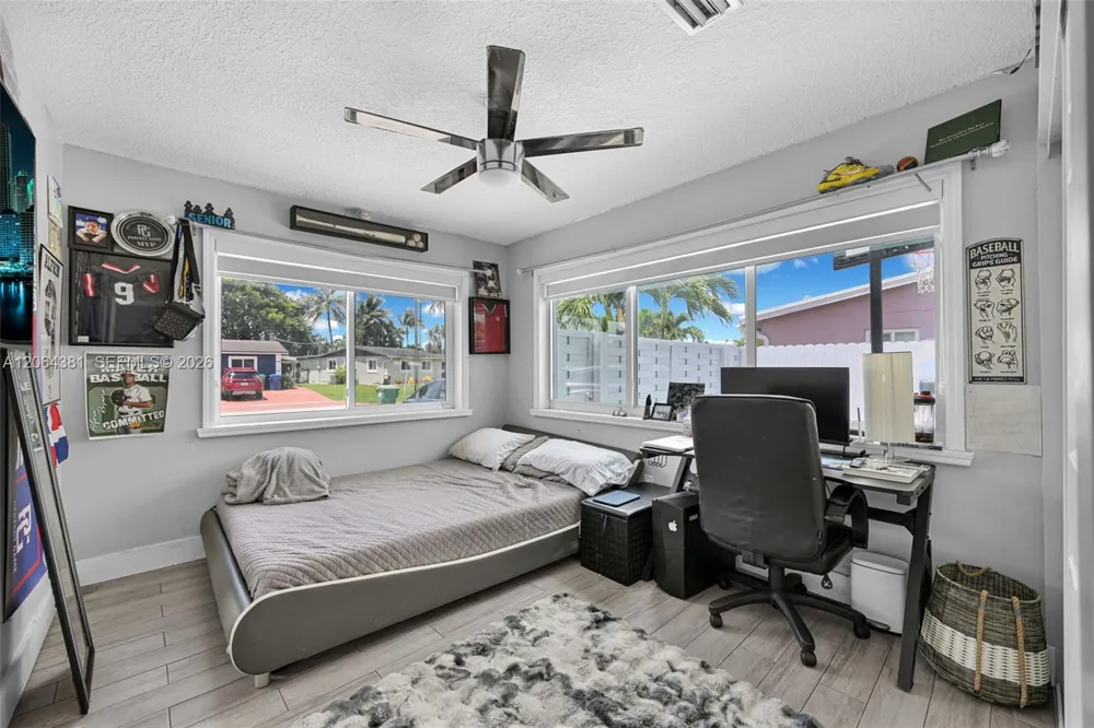 8251 NW 185th St Hialeah, FL 33015