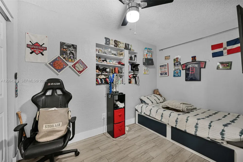 8251 NW 185th St Hialeah, FL 33015