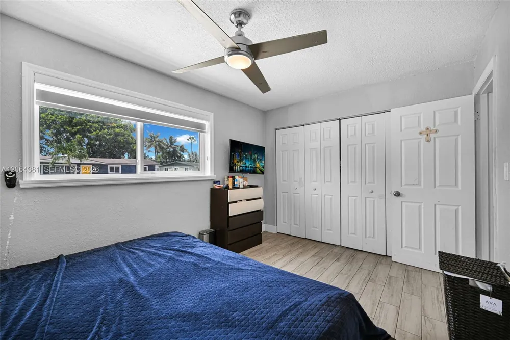 8251 NW 185th St Hialeah, FL 33015