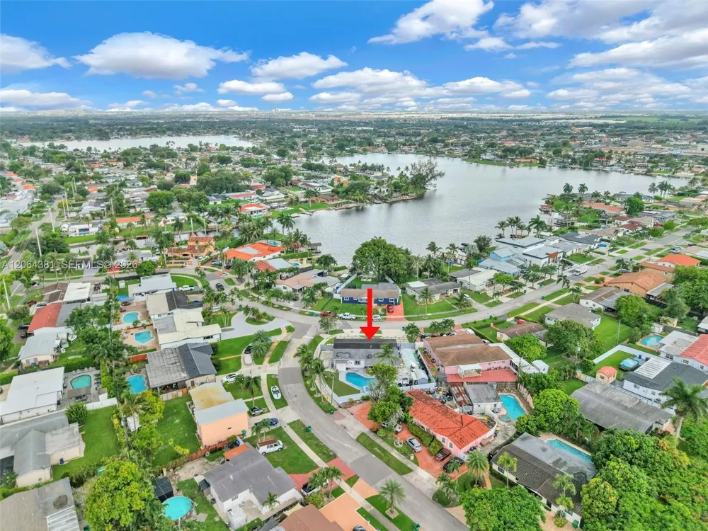 8251 NW 185th St Hialeah, FL 33015