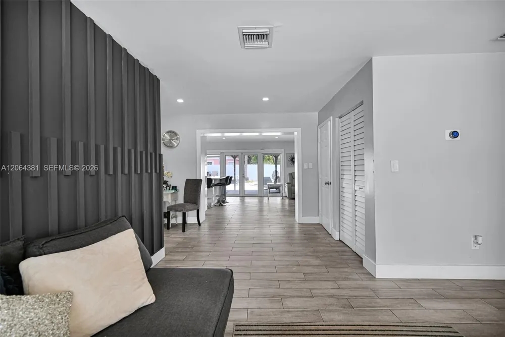 8251 NW 185th St Hialeah, FL 33015