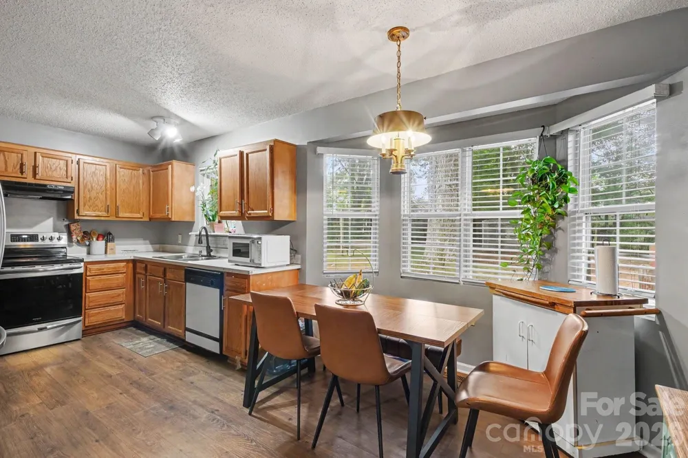 1209 S Juniper Street Kannapolis, NC 28081